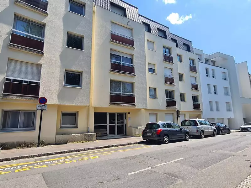 Parking, 12 m²