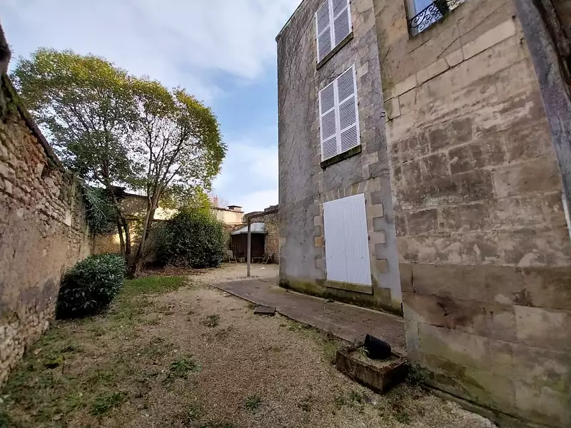 Maison, 270 m²