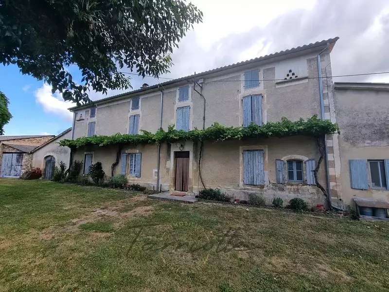 Maison, 185 m²