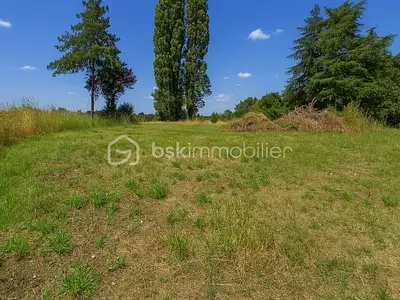 Terrain, 850 m²