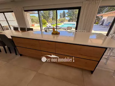 Maison, 174 m²