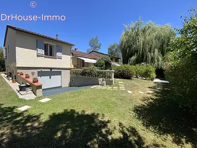 Maison, 235 m²
