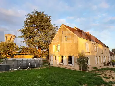 Maison, 307,71 m²