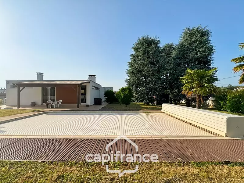 Maison, 99 m²