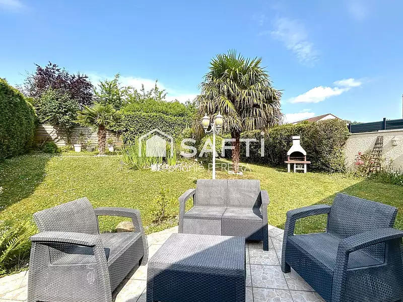 Maison, 174 m²