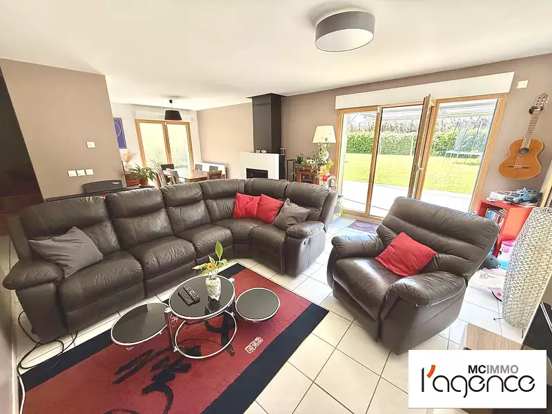 Maison, 163 m²