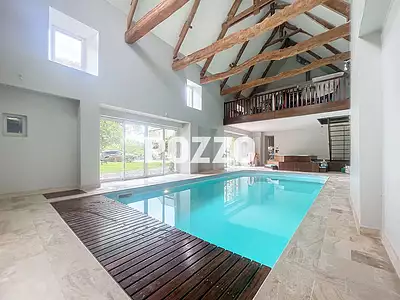 Maison, 330 m²
