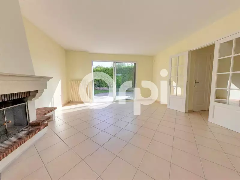Maison, 200 m²