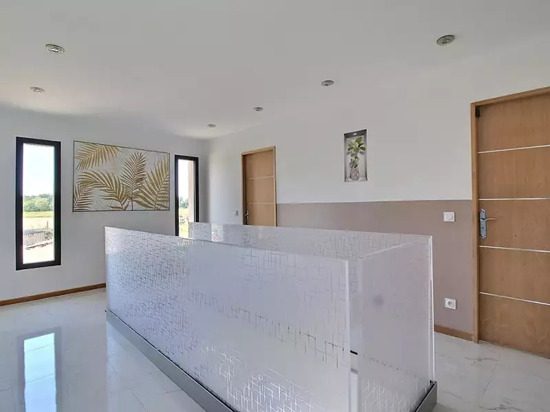 Maison, 288 m²