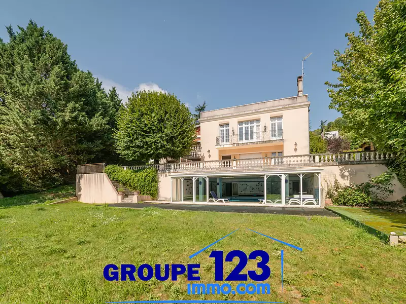 Maison, 342 m²
