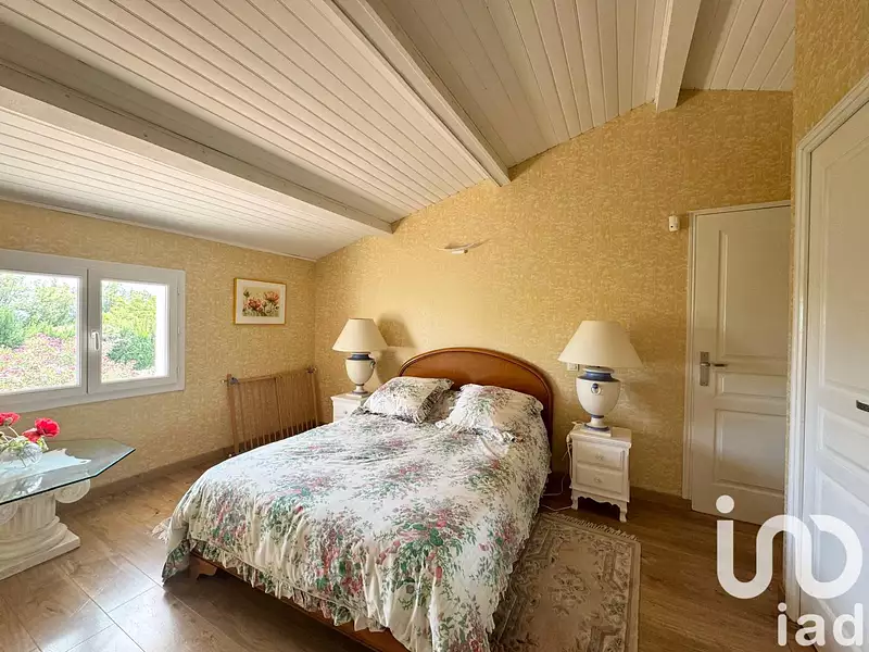 Maison, 244 m²
