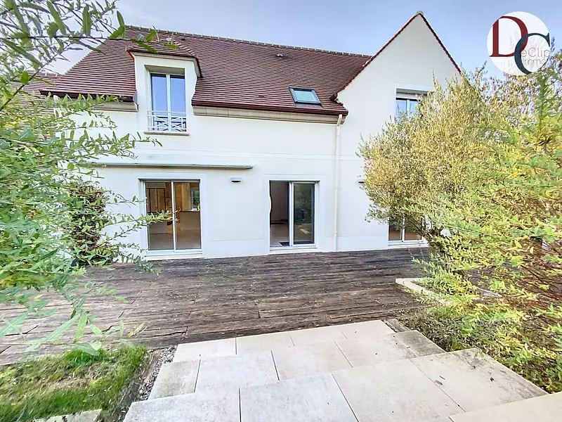 Maison, 203 m²