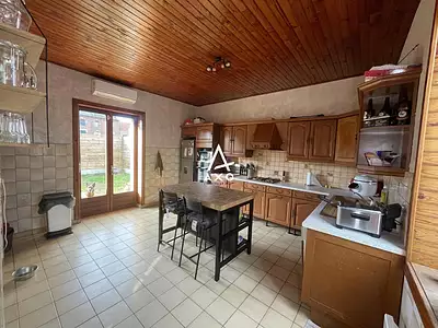 Maison, 215 m²