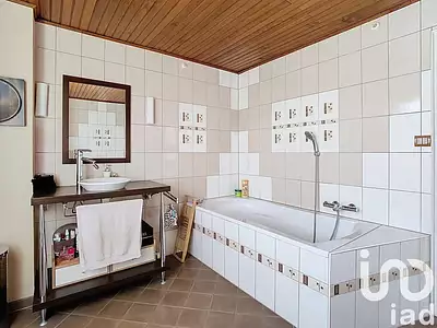Maison, 179 m²