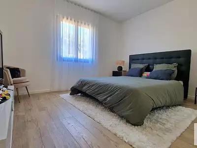 Maison, 176,18 m²