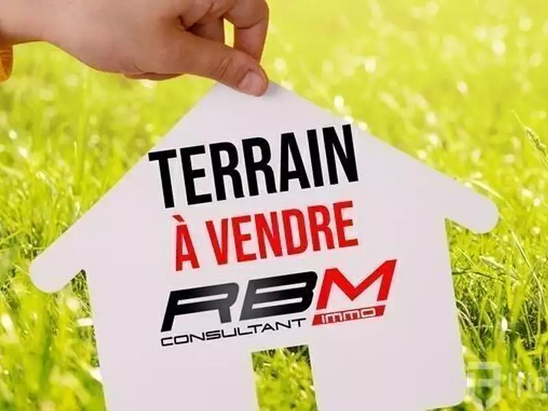 Terrain, 694 m²