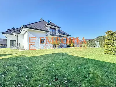 Maison, 280 m²