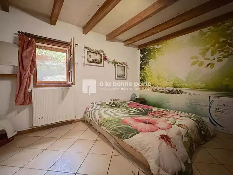 Maison, 278 m²
