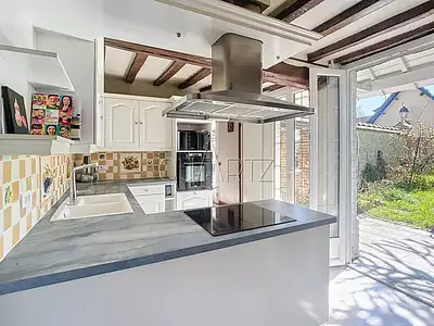 Maison, 220 m²
