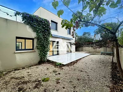Maison, 115 m²