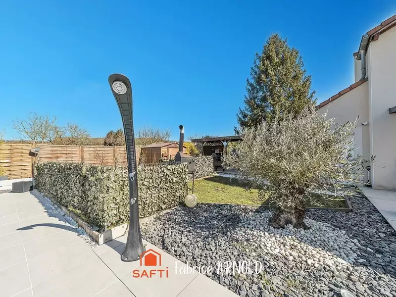 Maison, 165 m²