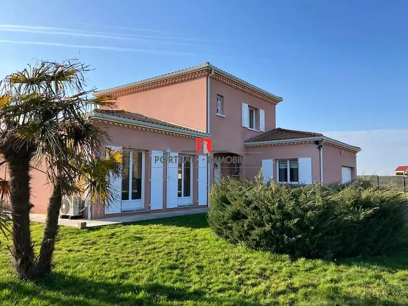 Maison, 160 m²