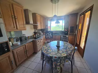 Maison, 146 m²