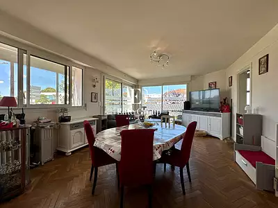 Maison, 197 m²