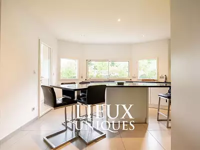 Maison, 218 m²