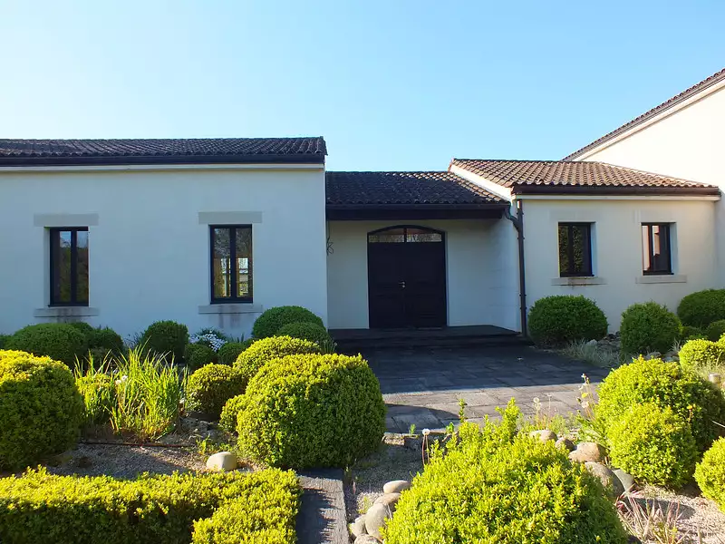 Maison, 730 m²