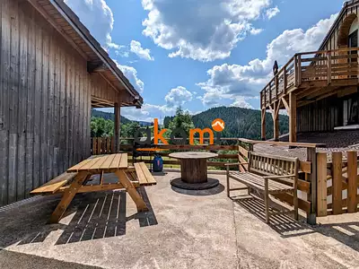 Immeuble, 256 m²