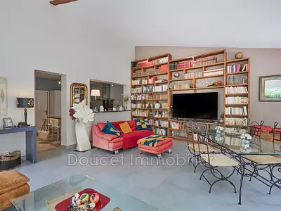 Maison, 210 m²