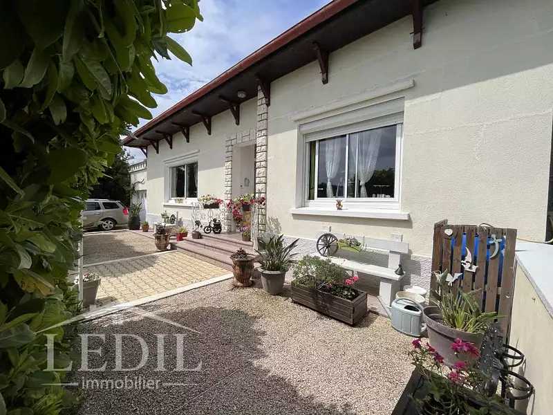 Maison, 223 m²
