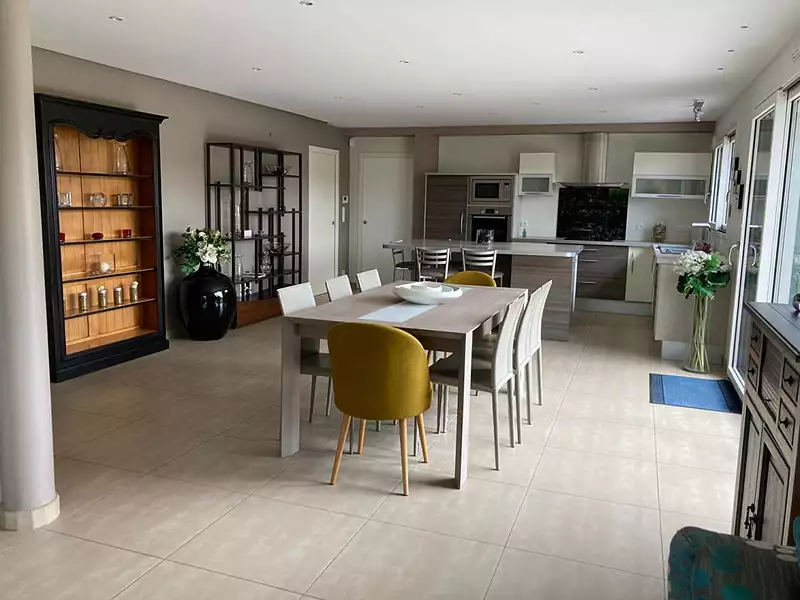Maison, 151 m²