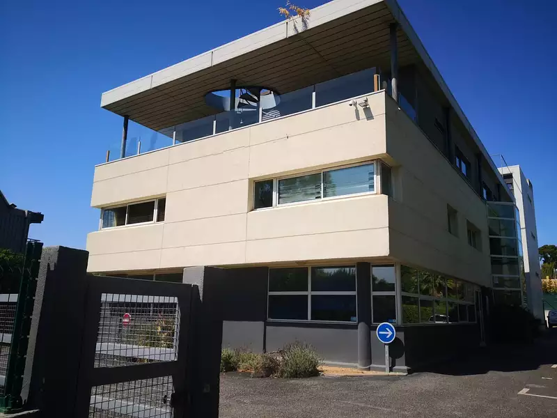Divers, 600 m²