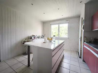 Maison, 210 m²
