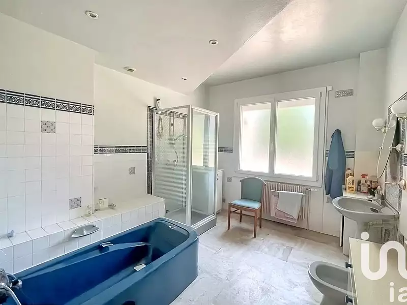 Maison, 257 m²