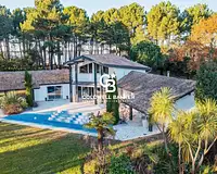 Maison, 230 m²