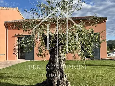Maison, 176 m²