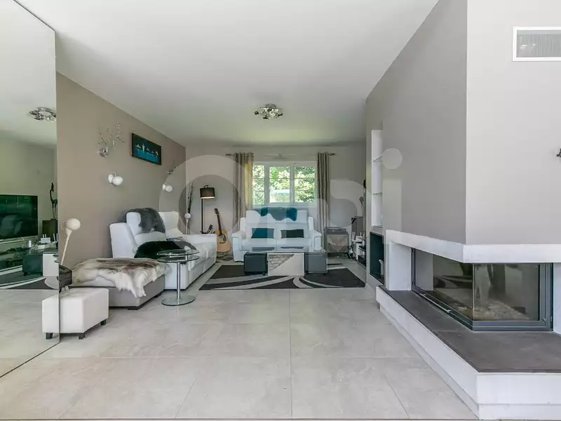 Maison, 195 m²
