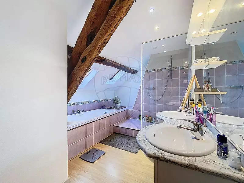 Maison, 168 m²