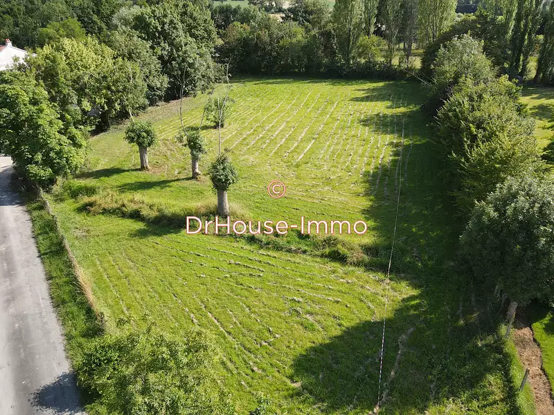 Terrain, 1 031 m²