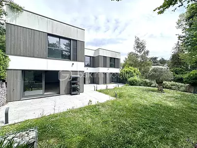 Maison, 210 m²