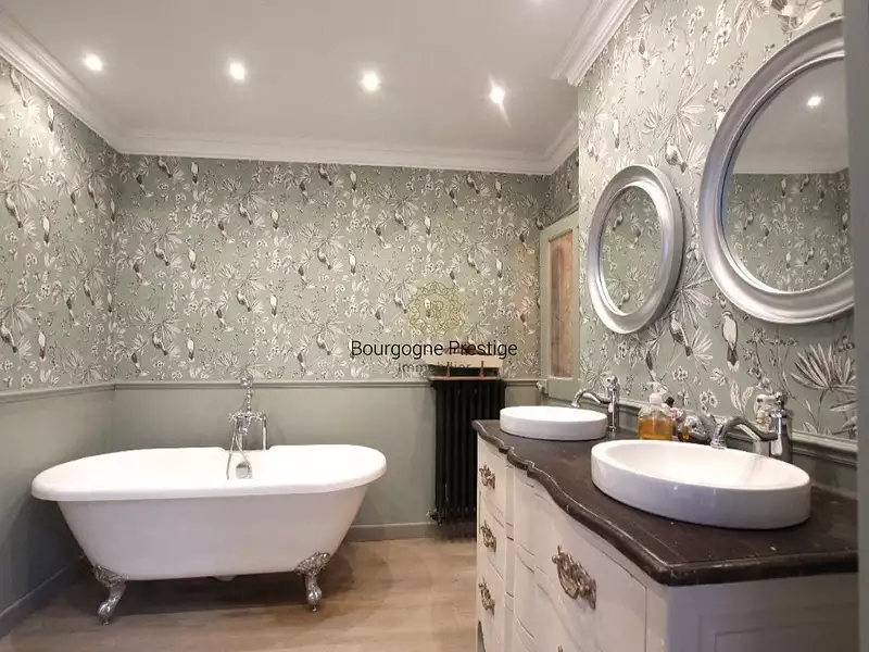 Maison, 255 m²
