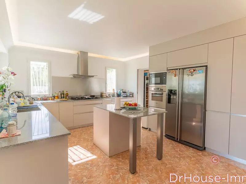 Maison, 190 m²