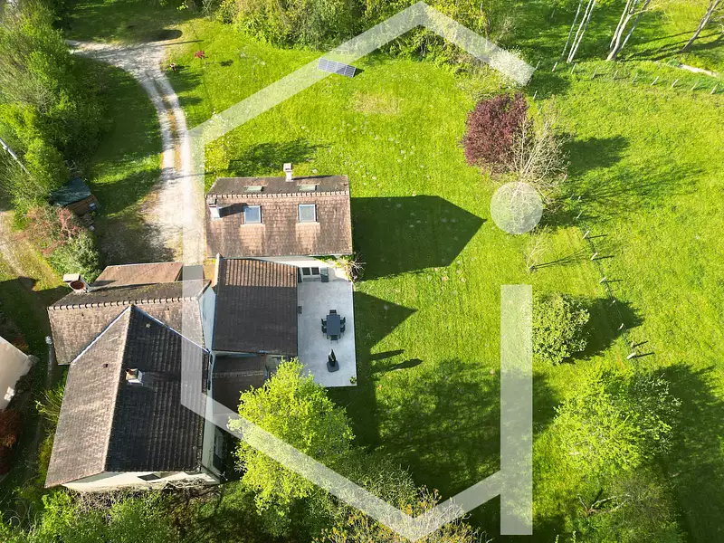 Maison, 240 m²