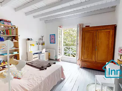 Maison, 275 m²