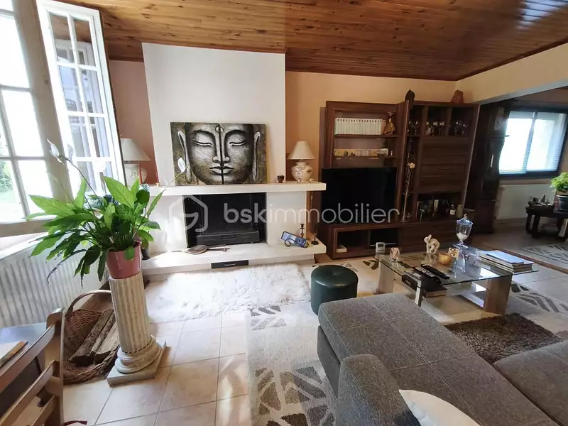 Maison, 221 m²