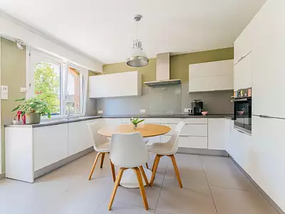 Maison, 215 m²
