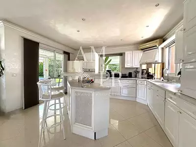 Maison, 175 m²